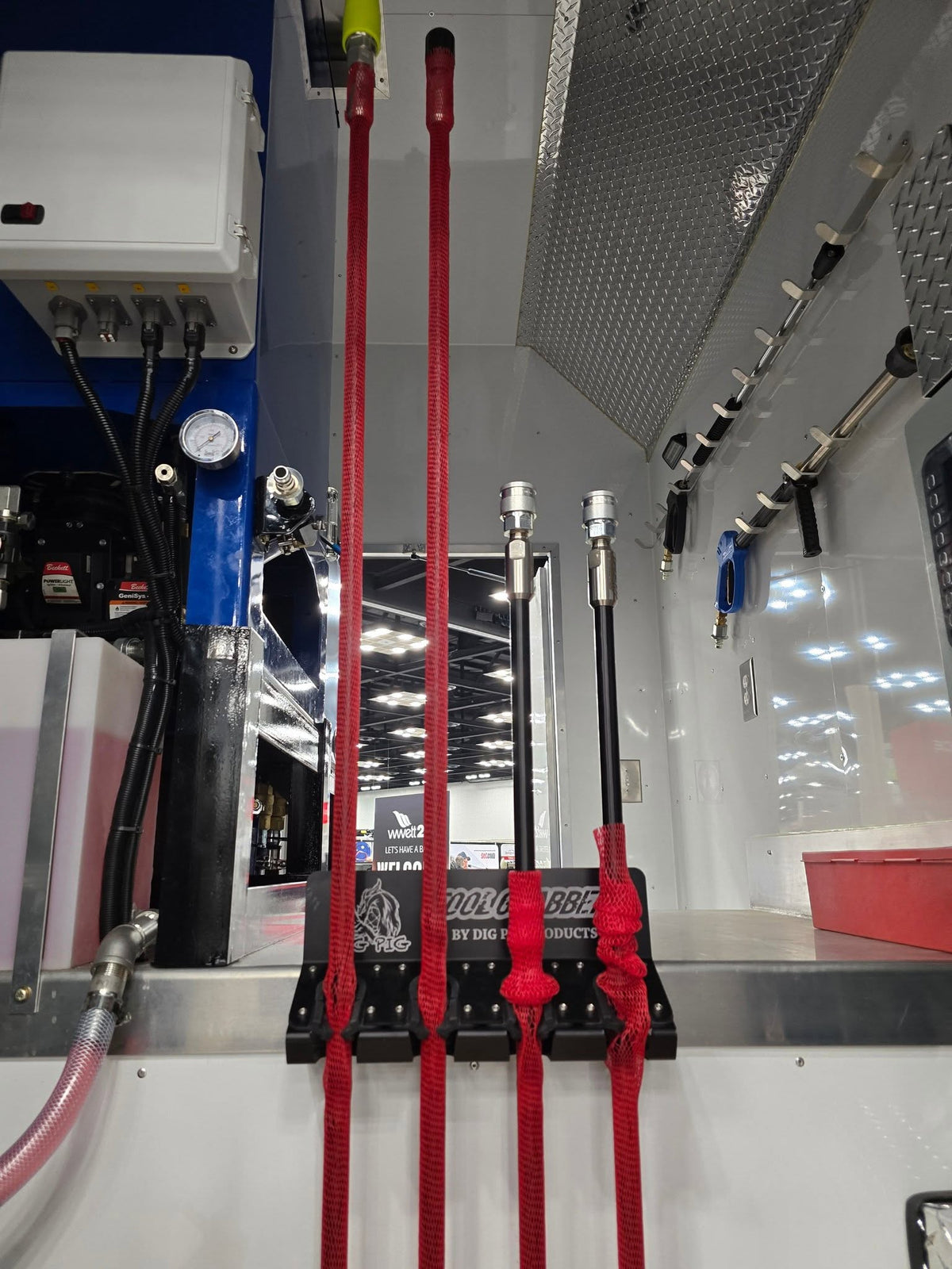 Dig Pig Tool Grabber Lance & Wand Storage Rack